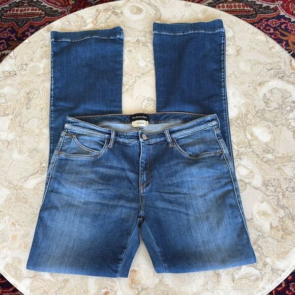 EMPORIO ARMANI Olivia Flare Fit Jeans ($425) - Picture 4 of 10